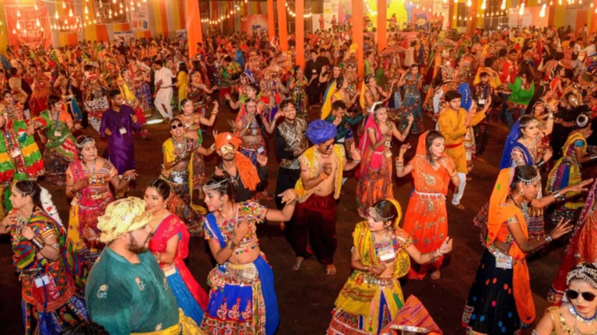 मुजफ्फरपुर डांडिया पंडाल में हाई वोल्टेज ड्रामा: पुराने और नए प्रेमी में भिड़ंत, नवरात्र की पूजा के बीच मचा हंगामा
