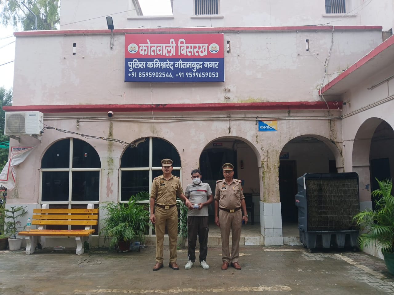 ग्रेटर नोएडा में महिला को वीडियो कॉल से परेशान कर रहे युवक की हत्या, आरोपी गिरफ्तार