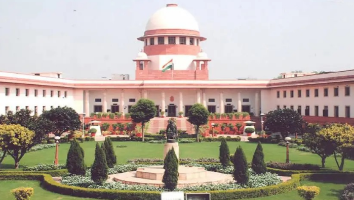 राजनीतिक दलों में भ्रष्टाचार रोकने की याचिका पर सुप्रीम कोर्ट सख्त, केंद्र और चुनाव आयोग को भेजा नोटिस