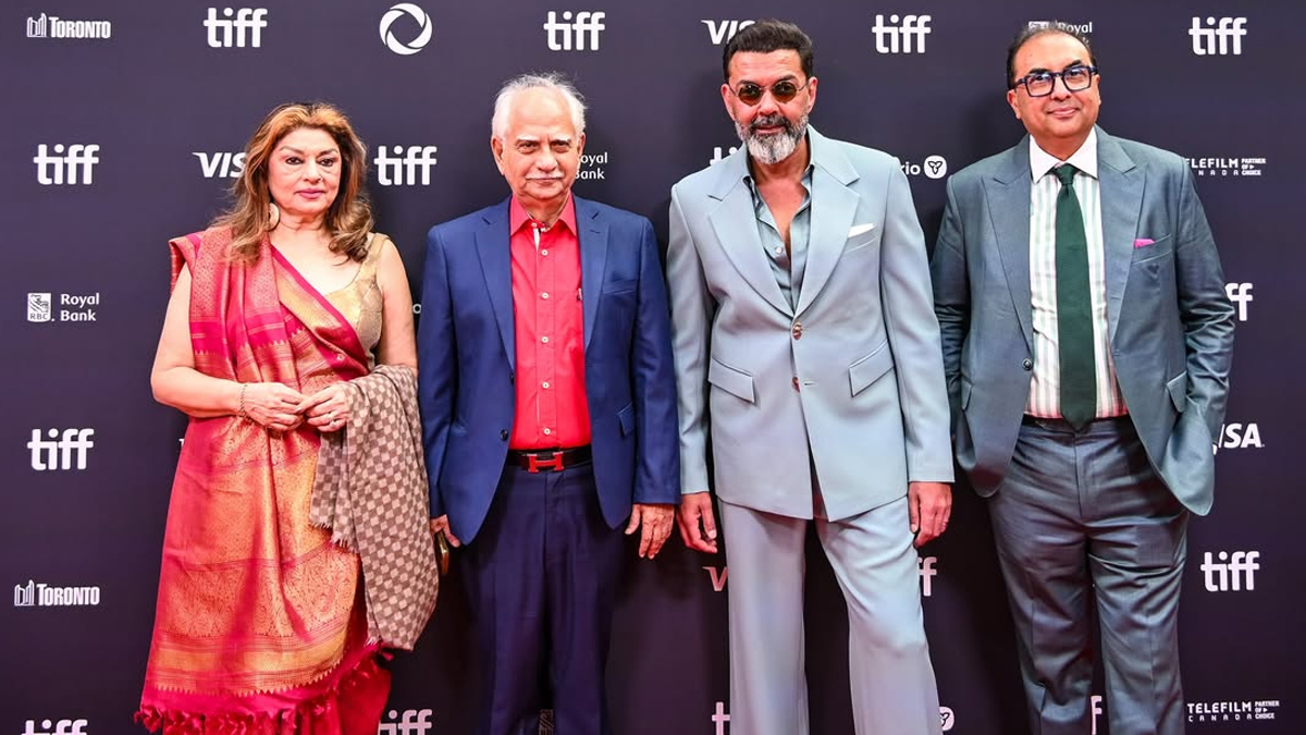 टोरंटो फिल्म फेस्टिवल में ‘शोले’ का 4K धमाका, बॉबी देओल ने पिता धर्मेंद्र की जगह संभाली महफ़िल
