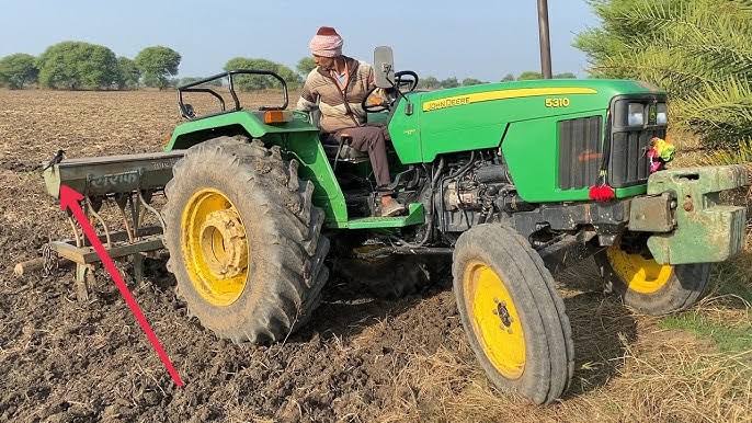 Agriculture Tips: अब ट्रैक्टर नहीं करेगा डीजल की बर्बादी, किसानों के लिए एक्सपर्ट ने बताए माइलेज बढ़ाने के आसान उपाय