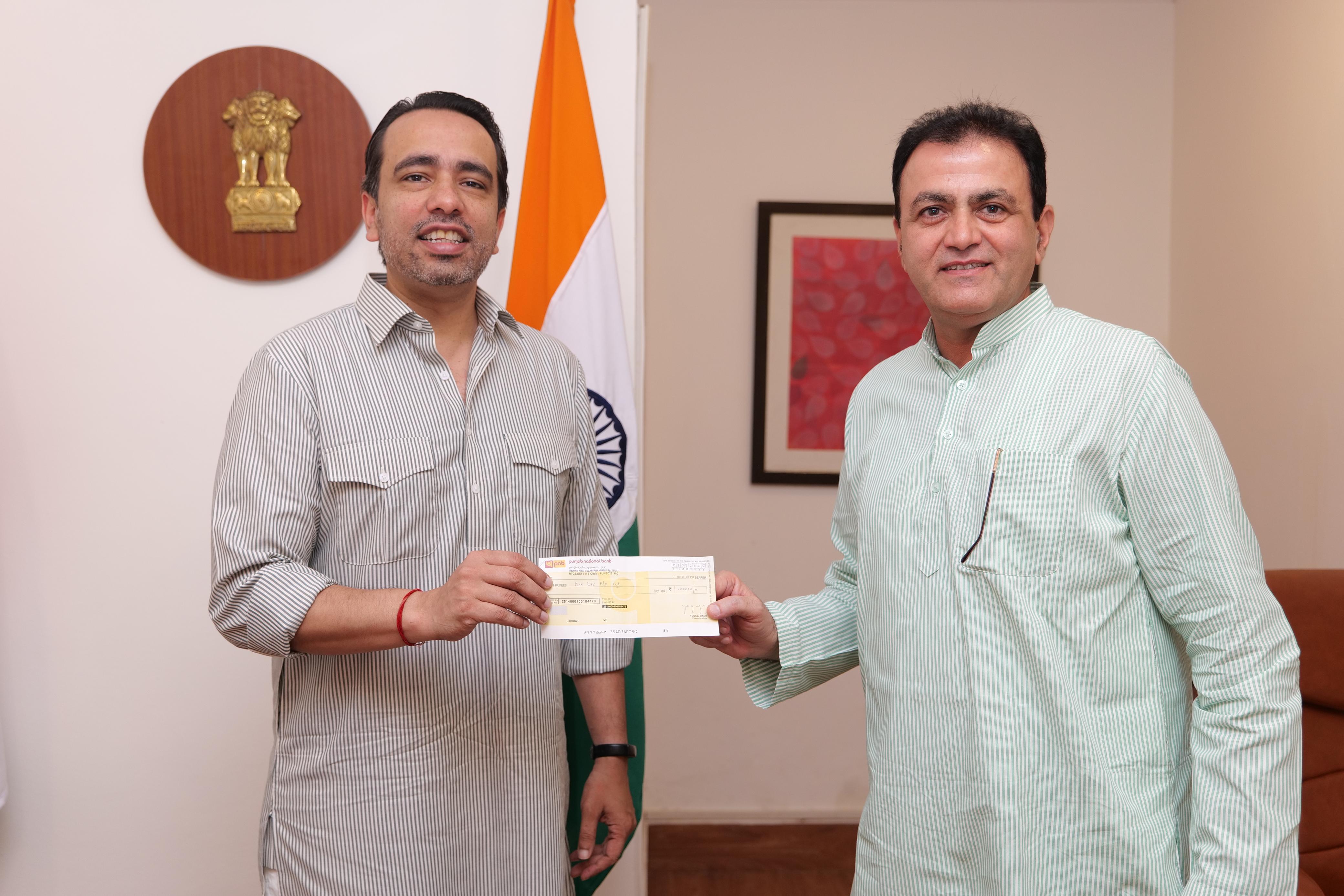  पंजाब बाढ़ पीड़ितों की मदद में जुटा राष्ट्रीय लोकदल, योगराज सिंह ने समर्पित की राहत राशि