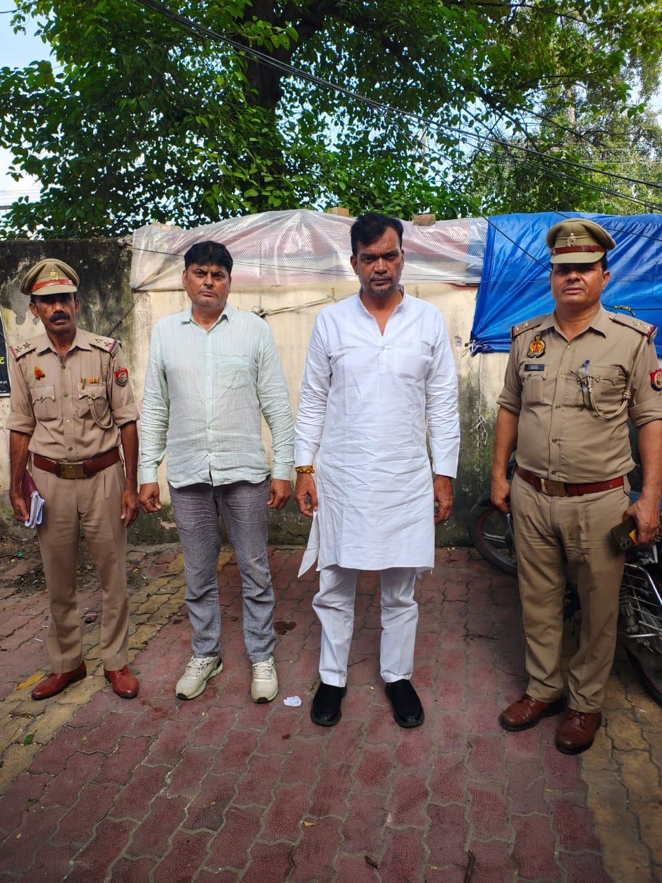 मुजफ्फरनगर में पुलिस ने भाकियू और सपा नेता को भेजा जेल, पत्नी भी है ग्राम प्रधान!