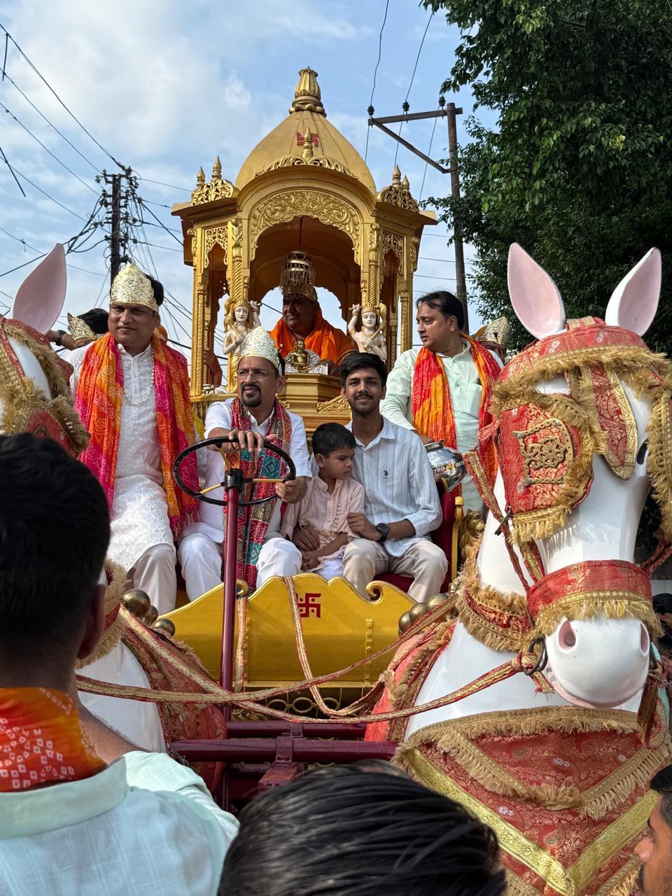 मुजफ्फरनगर में निकली 1008 श्री अनंतनाथ भगवान की भव्य शोभायात्रा