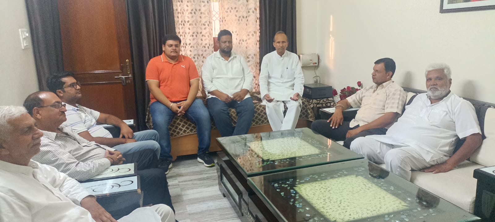 मुज़फ़्फरनगर में झूठी शिकायतों पर सख़्त कार्रवाई की मांग, बैठक में जताई चिंता