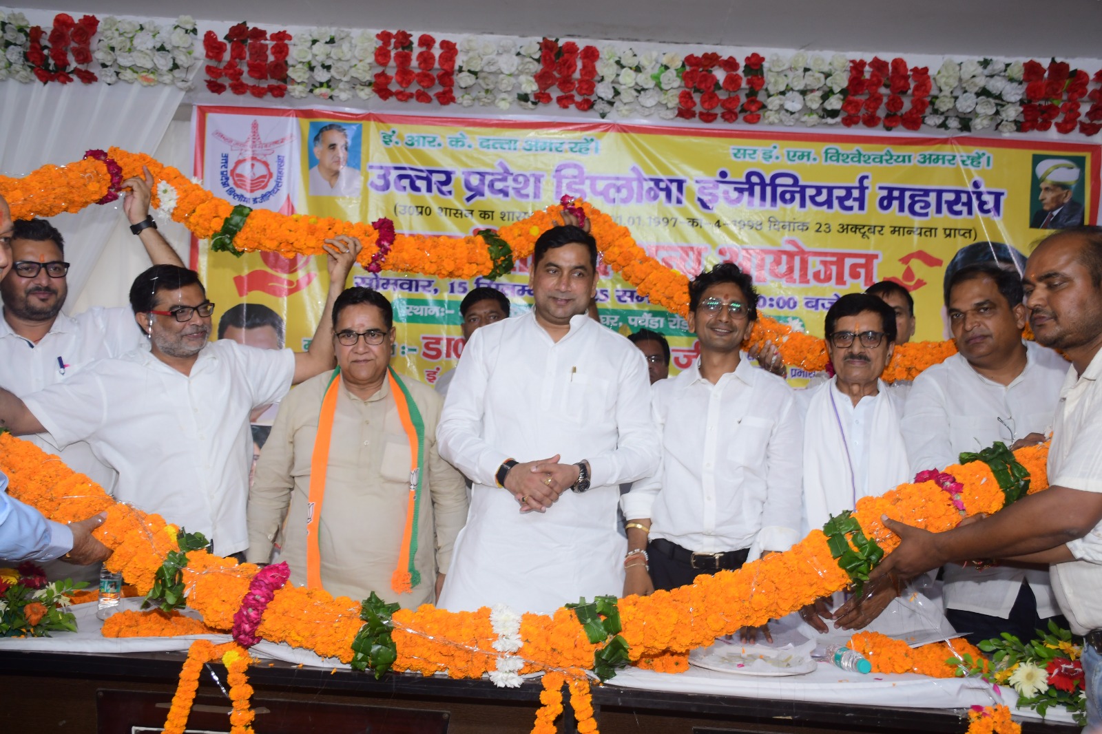 गाजियाबाद में डिप्लोमा इंजीनियर्स महासंघ ने 125 यूनिट रक्तदान के साथ मनाया अभियंता दिवस