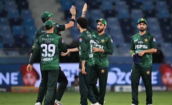 Asia Cup 2025 का महामुकाबला दुबई में आज: पाकिस्तान के सामने यूएई, तय होगी सुपर-4 की किस्मत