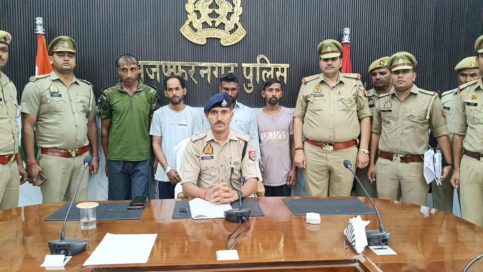 मुजफ्फरनगर में पुलिस की चोरों से मुठभेड़, 4 गिरफ्तार, चोरी का माल बरामद