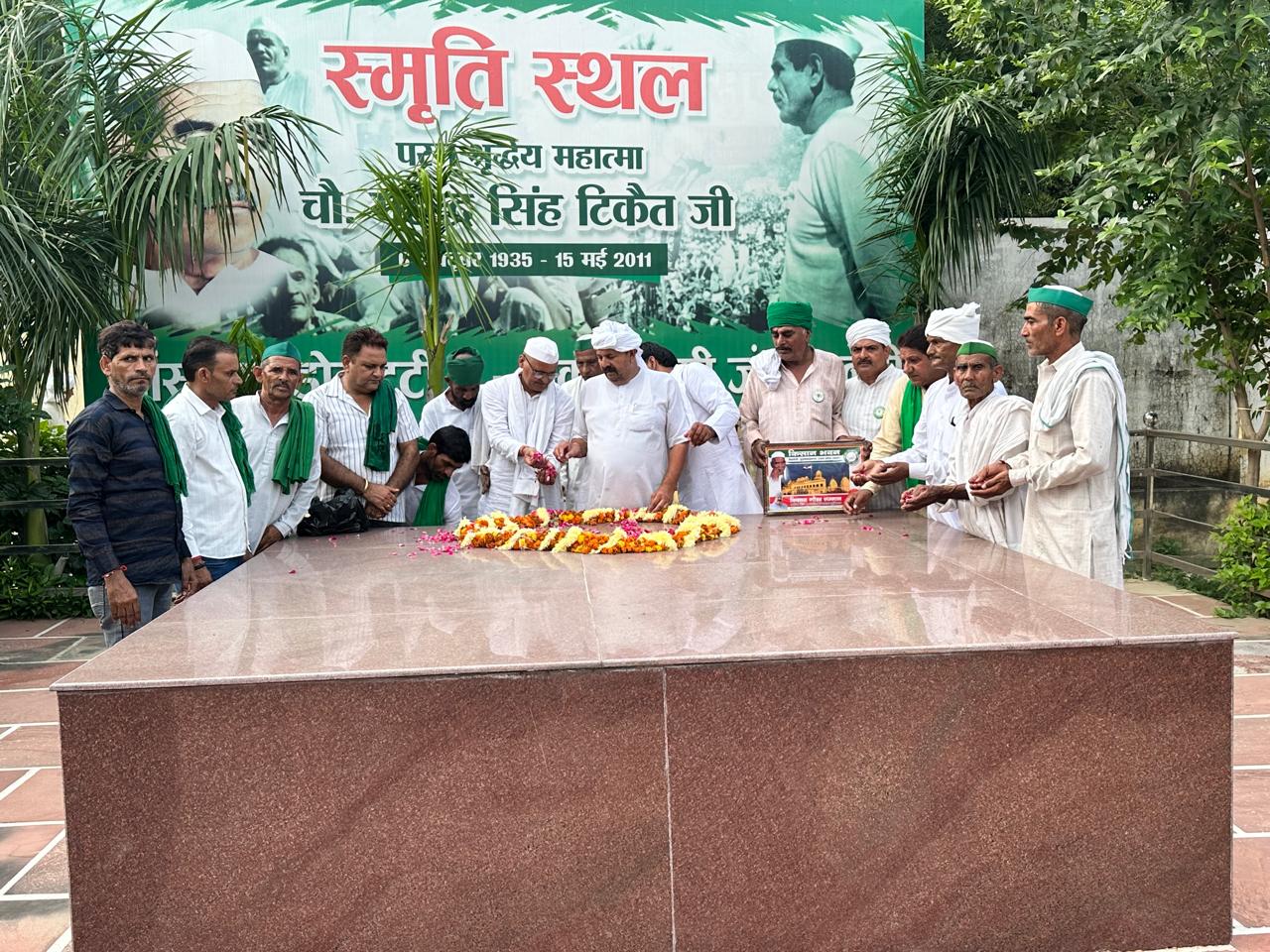 मुजफ्फरनगर में भाकियू की महापंचायत: नरेश टिकैत की सरकार को चेतावनी, “समाधान नहीं तो होगा बड़ा आंदोलन”
