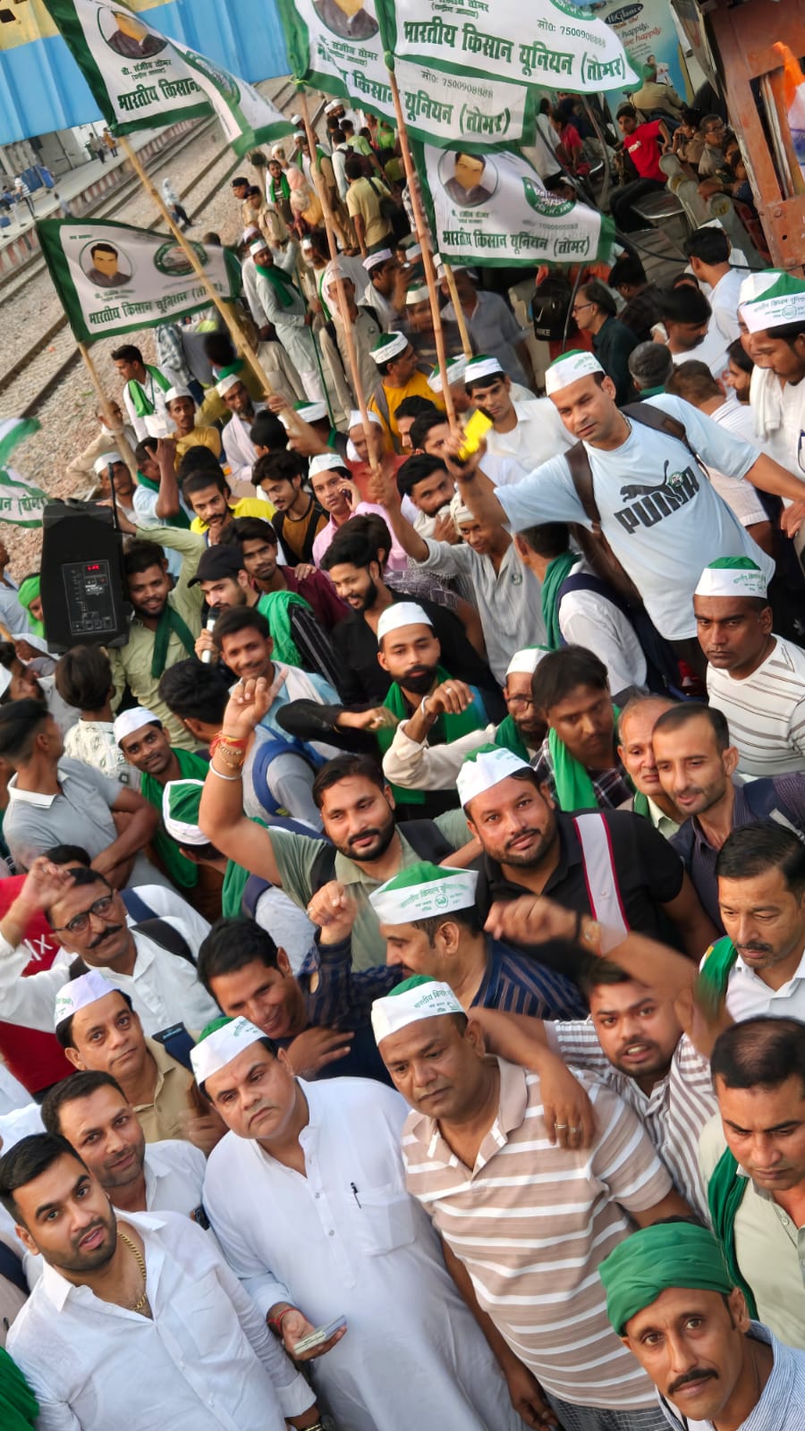 नौचंदी ट्रेन से मुजफ्फरनगर किसानों का लखनऊ कूच, होगी महापंचायत, 35 सूत्रीय मांग पत्र सौंपा जाएगा
