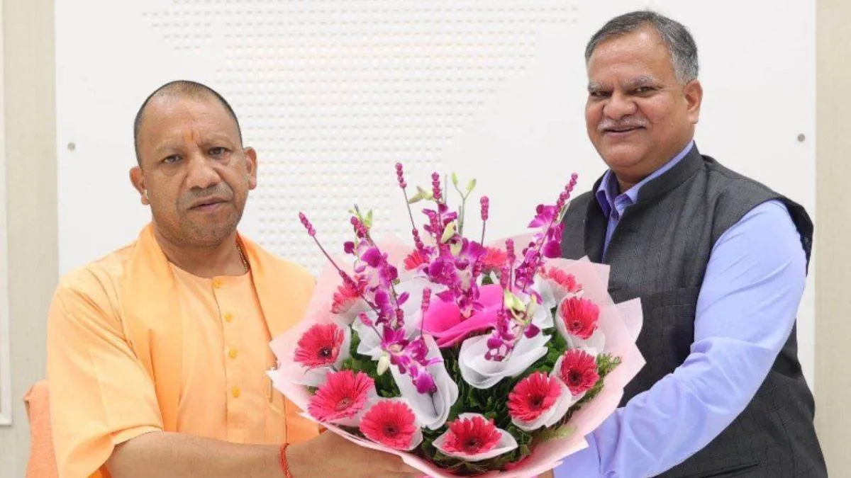 यूपी के पूर्व मुख्य सचिव मनोज कुमार सिंह से होगी 10 करोड़ की वसूली, डिप्टी सीएम के निर्देश पर नोटिस जारी