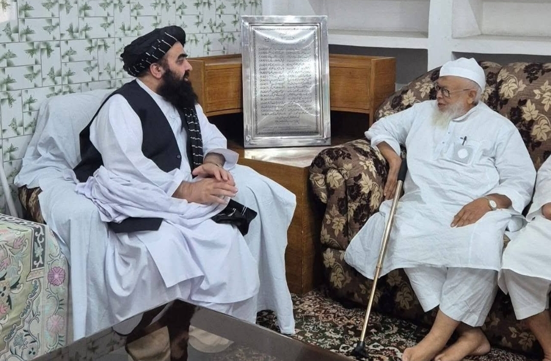 अफगान विदेश मंत्री अमीर खान मुत्ताकी की भारत यात्रा से पाकिस्तान में बेचैनी, देवबंद में उलेमाओं से मिले,कहा- देवबंद दारुल उलूम हमारा मादर-ए-इल्मी मदरसा 