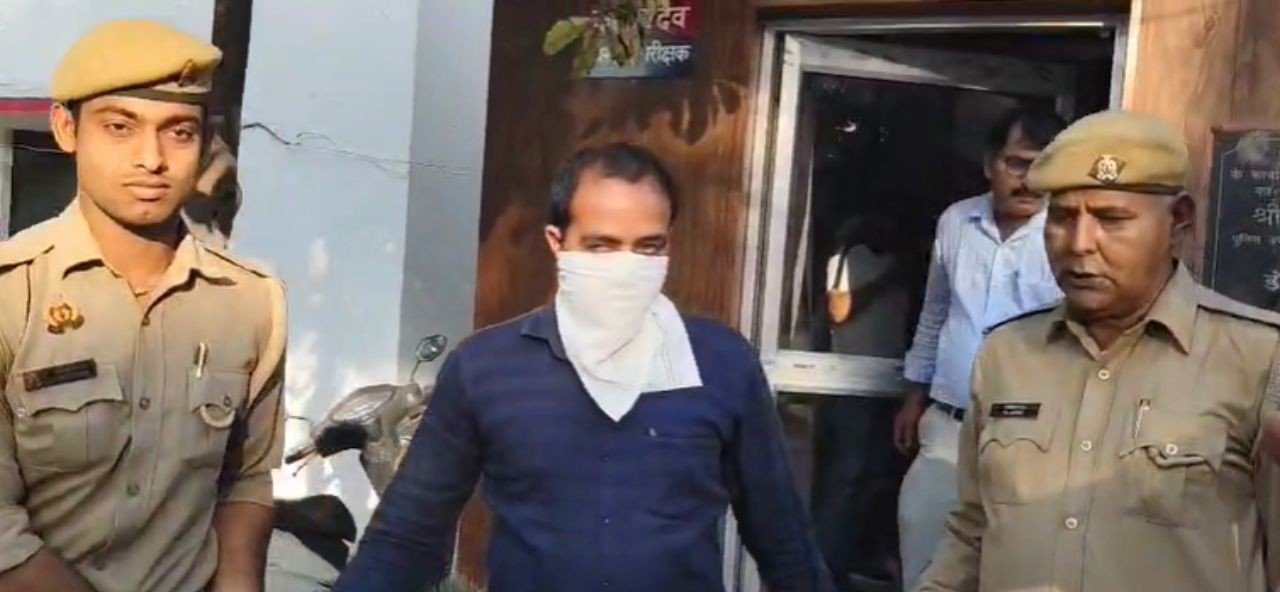सहारनपुर में लोक निर्माण विभाग के अवर अभियंता रिश्वत लेते गिरफ्तार