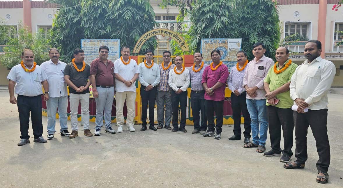 शामली में उत्तर प्रदेश माध्यमिक शिक्षक संघ (ठकुराई गुट) ने नई कार्यकारिणी की की घोषणा