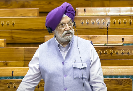  देश की अर्थव्यवस्था तेजी से बढ़ रही, रोजाना 6.7 करोड़ लोग खरीद रहे ईंधनः केंद्रीय मंत्री हरदीप सिंह पुरी