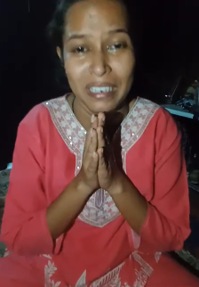गाजियाबाद आत्महत्या मामला: युवती पर लगे आरोप, किन्नर समूह ने घर के बाहर किया हंगामा