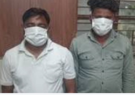 गौतम बुद्ध नगर में लेखपाल और सहयोगी 50 हजार की रिश्वत लेते रंगे हाथ गिरफ्तार