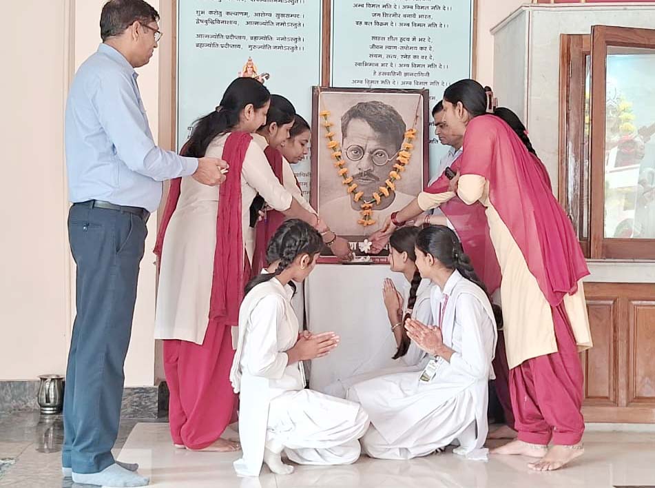शामली: सरस्वती बालिका विद्या मंदिर इंटर कॉलेज में गणेश शंकर विद्यार्थी जयंती समारोह