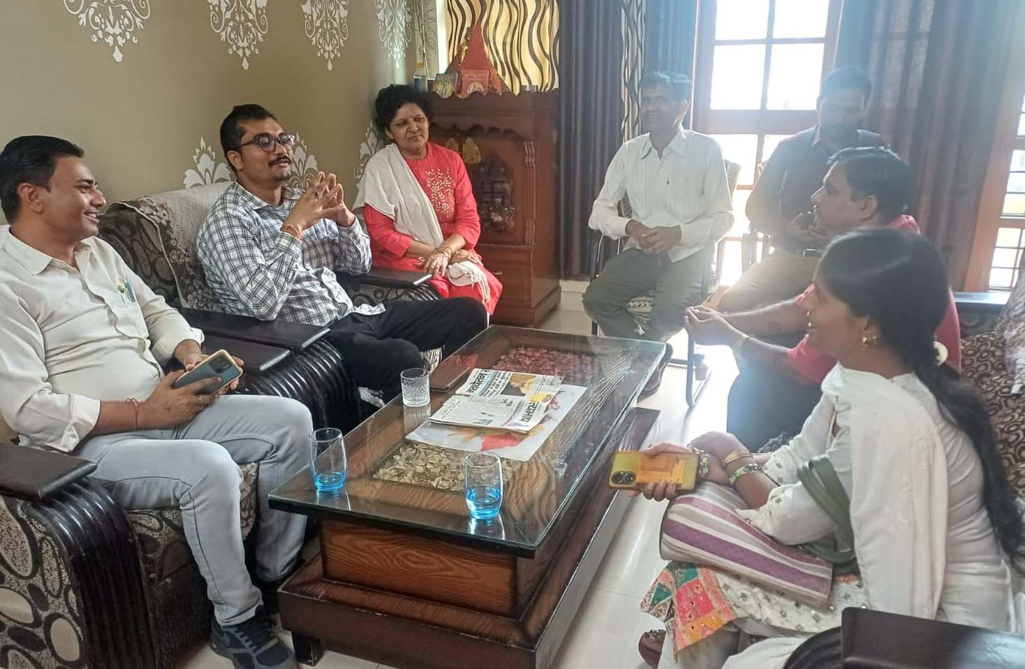 शामली में शिवगंज मंडी मोहल्ला स्वच्छता समिति की बैठक में सोर्स सेग्रीगेशन और होम कंपोस्टिंग पर चर्चा