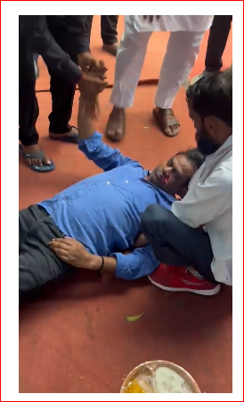 नोएडा में 81 गांवों के किसानों का अनिश्चितकालीन धरना जारी, किसान अपनी मांगों पर अड़े