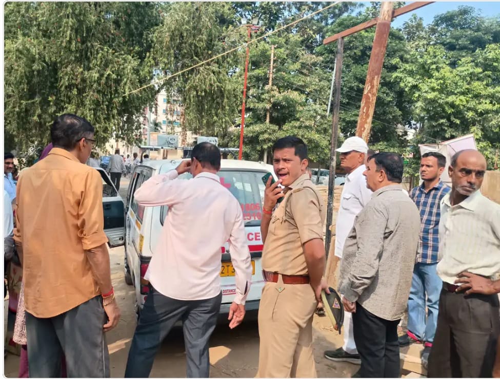 बिजनौर में तेज रफ्तार टैंकर की चपेट में आई 80 वर्षीय वृद्धा, मौके पर मौत