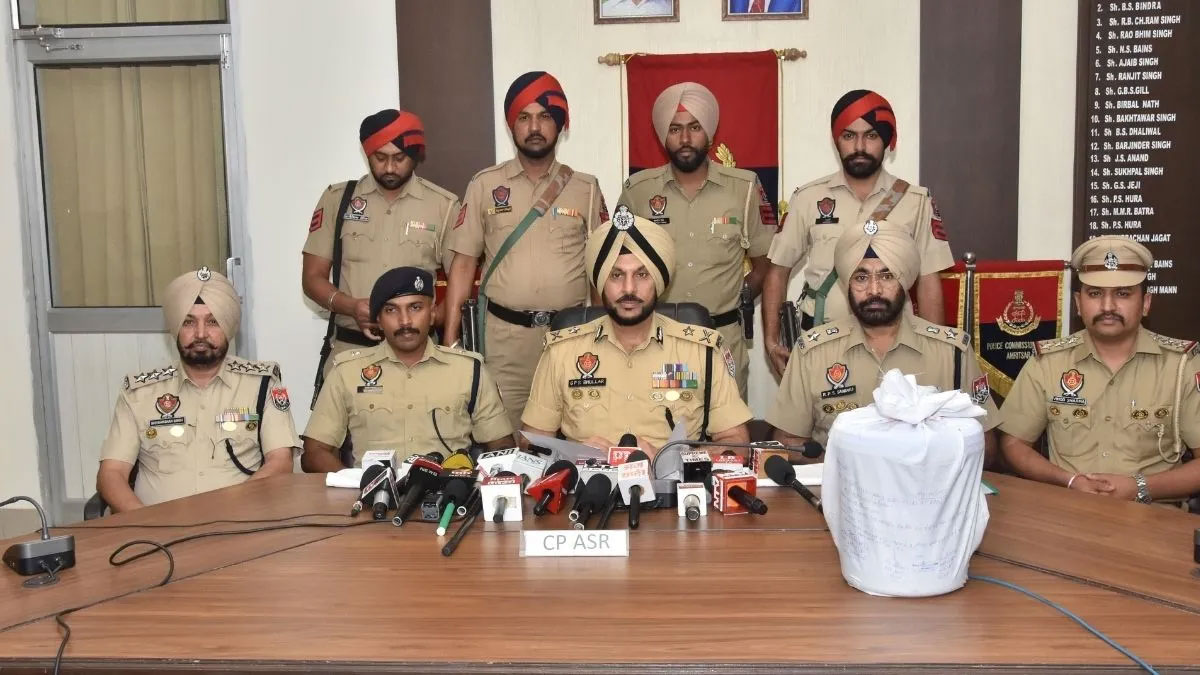 अमृतसर में ड्रोन से आई मौत की खेप: 5 किलो हेरोइन बरामद, पाकिस्तानी तस्करों से जुड़े तार