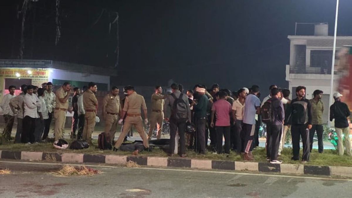 दिल्ली से नैनीताल जा रहे दो दोस्तों की बुलेट NH-9 पर दुर्घटनाग्रस्त, एक की मौत, दूसरा गंभीर
