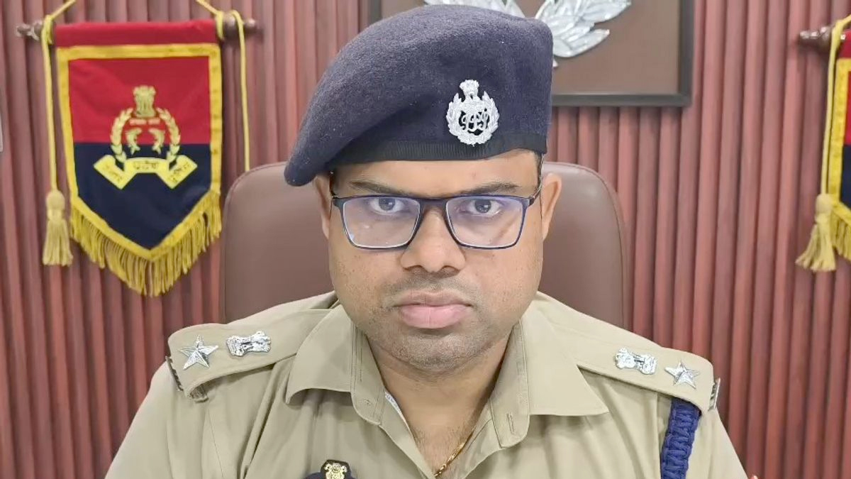 अमरोहा पुलिस में बड़ा प्रशासनिक फेरबदल: एसपी ने 10 चौकी इंचार्ज समेत 13 पुलिसकर्मियों के किए तबादले