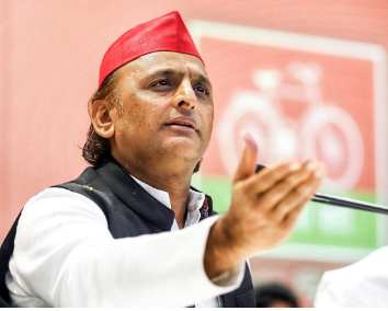 यमुना नदी में रसायन डाले जाने की सूचना का संज्ञान लें सरकारे - अखिलेश यादव