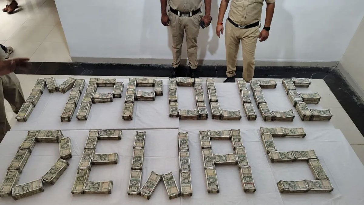 छतरपुर के सराफा कारोबारी से 1.25 करोड़ की बस में चोरी - देवास पुलिस ने किया बड़ा खुलासा, आरोपी धरमपुरी से गिरफ्तार