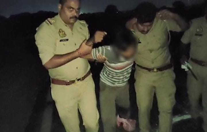 प्रयागराज के सोरांव में मुठभेड़ के दौरान गौतस्कर घायल,तमंचा और कारतूस बरामद, साथी फरार