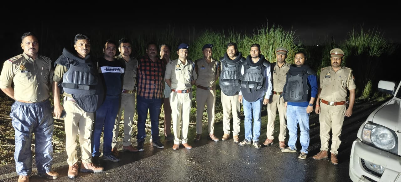 प्रयागराज में पुलिस मुठभेड़: फरार बदमाश घायल, अवैध तमंचा बरामद