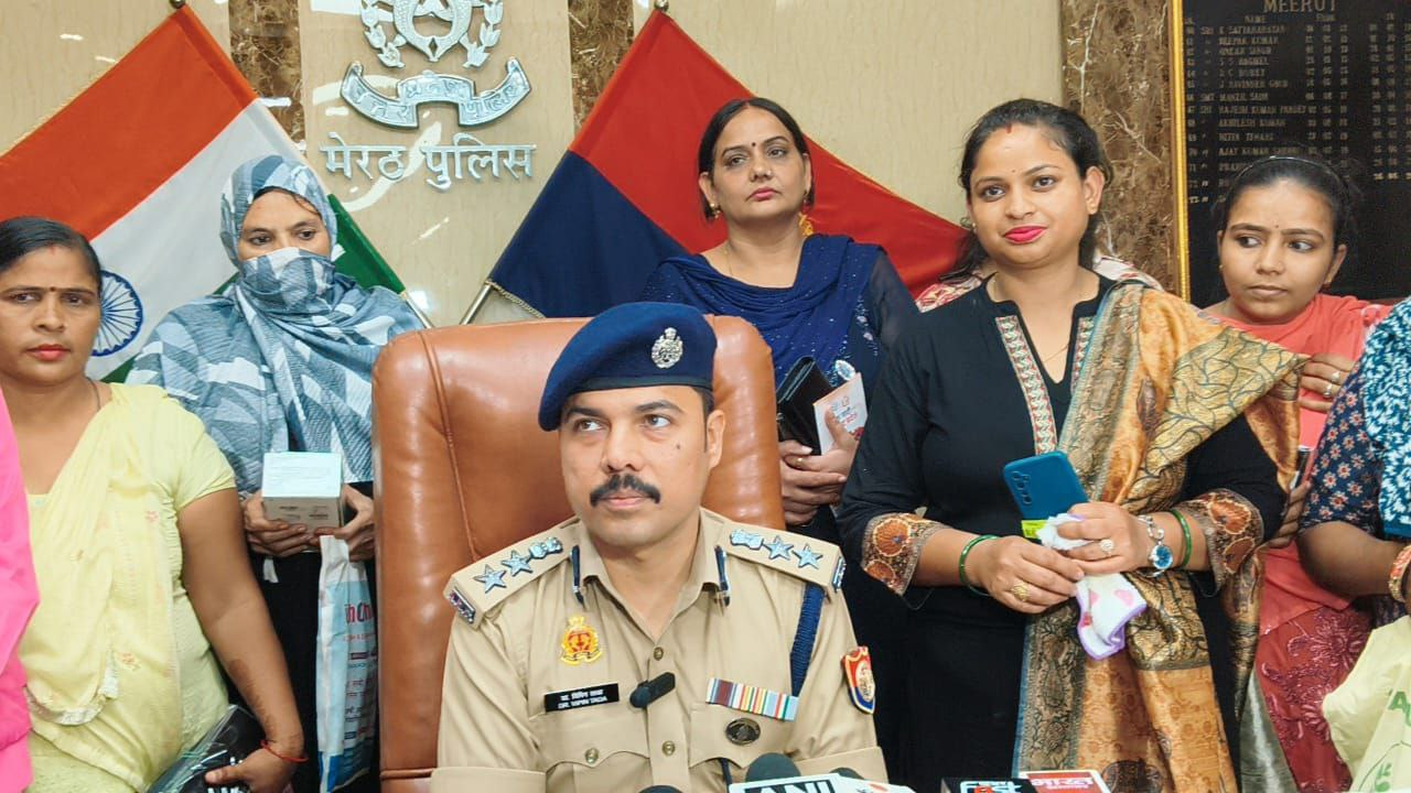 मेरठ पुलिस ने 217 गुम हुए मोबाइल किए बरामद, लोगों ने जताया आभार