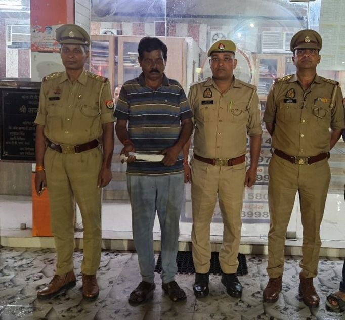 मेरठ के टीपीनगर में शराब के नशे में प्रेमिका की गला रेतकर हत्या, आरोपी गिरफ्तार