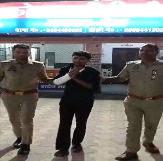 मेरठ के किठौर में नाबालिग से छेड़छाड़ का आरोपी जानू गिरफ्तार, भागते समय गिरकर हाथ टूटा