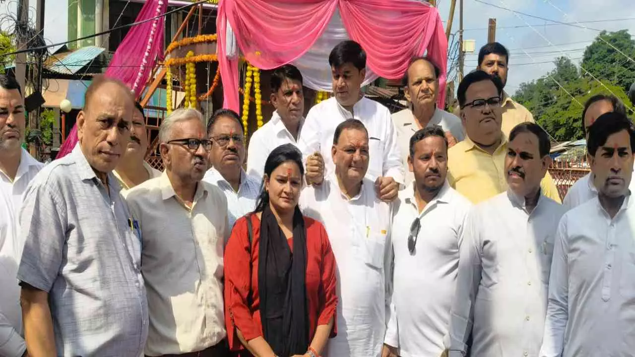मेरठ में कांग्रेस का महर्षि वाल्मीकि जयंती समारोह, समानता और एकता का संकल्प