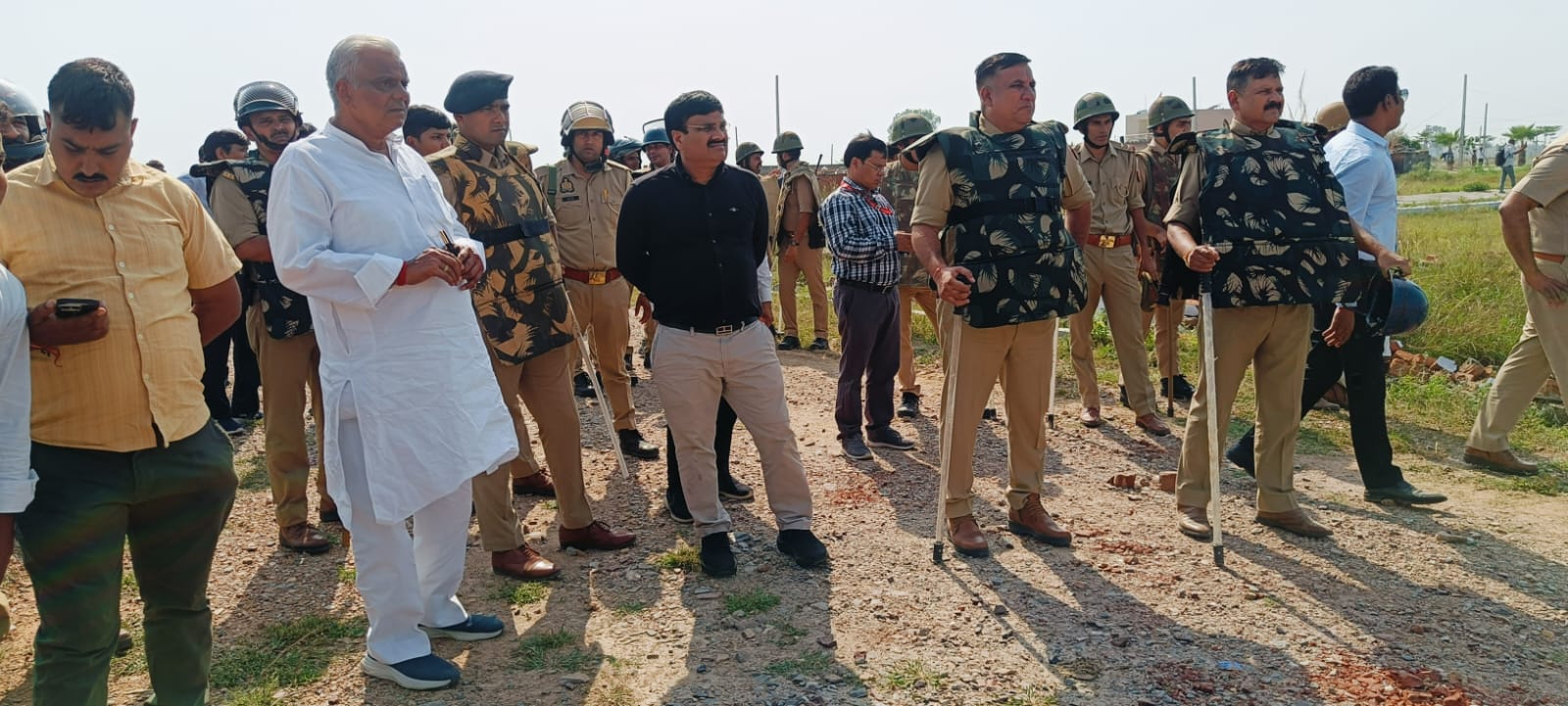 नोएडा-अलीगढ़ में यीडा की बड़ी कार्रवाई: 1200 करोड़ की जमीन से अतिक्रमण हटाया, अवैध कॉलोनियां ध्वस्त