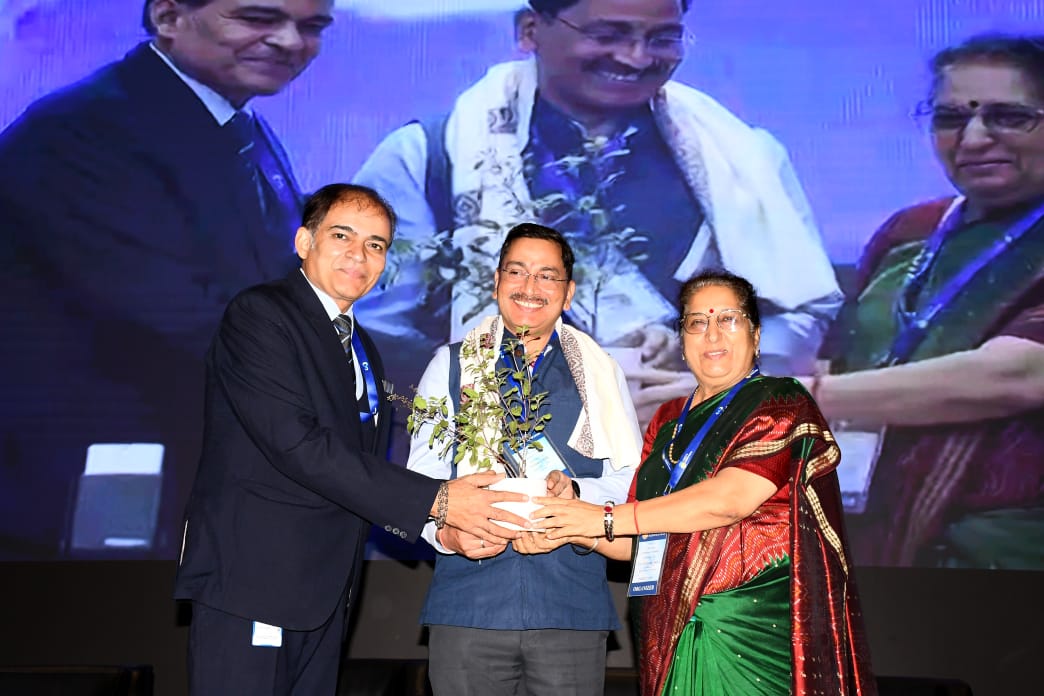 एमिटी यूनिवर्सिटी में एआई पर ‘इनफिनिटी 2025’ सम्मेलन, नैतिकता और मानवीय मूल्यों पर रहा फोकस