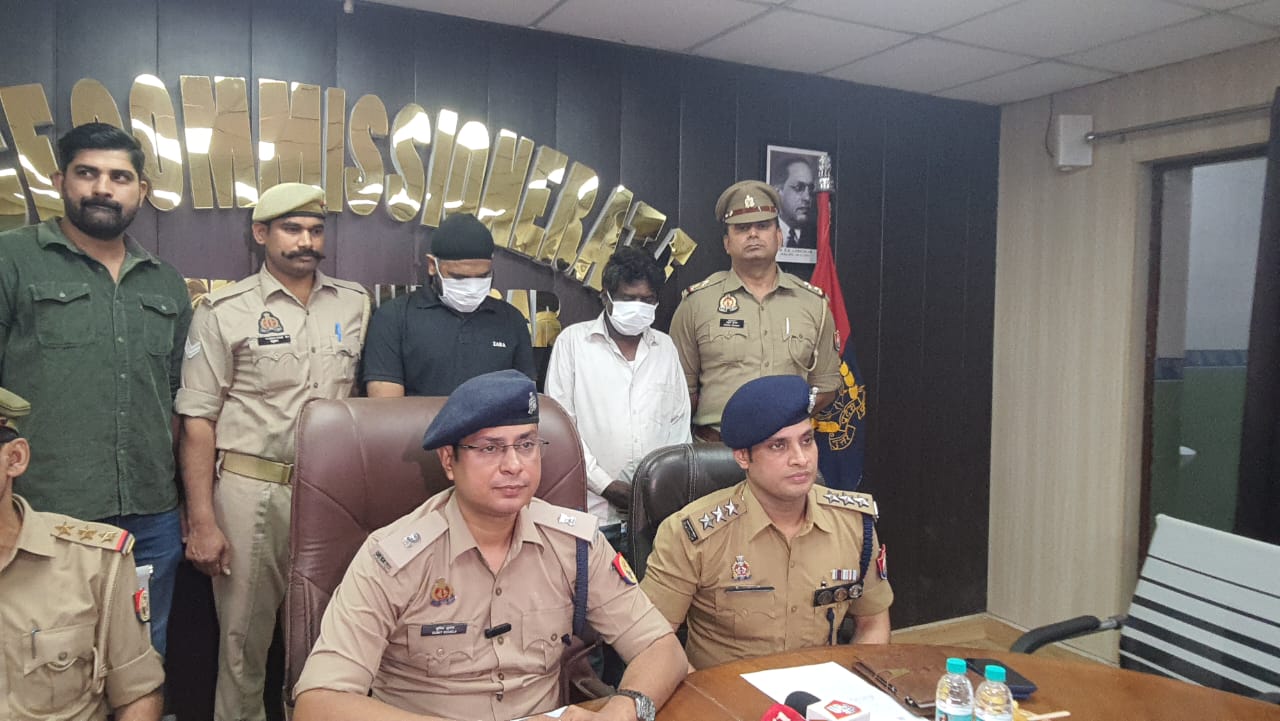 नोएडा शिव मंदिर में चोरी का मामला: पुलिस ने चांदी के आभूषण चुराने वाले को किया गिरफ्तार