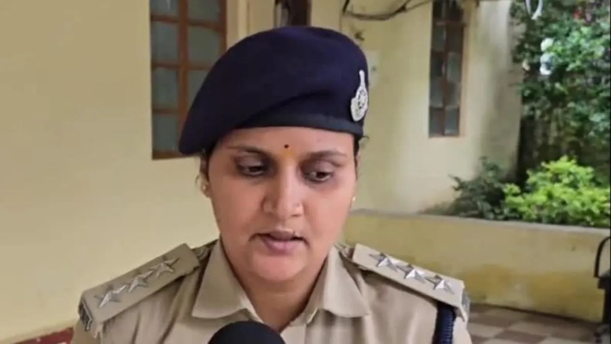 सिवनी हवाला लूटकांड: एसडीओपी पूजा पांडे समेत 11 पुलिसकर्मियों पर डकैती-अपहरण का केस, पांच गिरफ्तार, सभी सस्पेंड