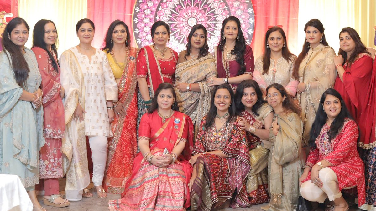 इनर व्हील क्लब मुरादाबाद एसेंस ने ‘फेस्टिव सिंफ़नी’ में रंग-बिरंगे त्योहारों की छटा बिखेरी, उल्लास का दिखा अनोखा संगम