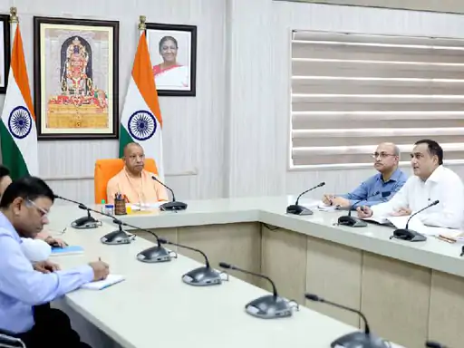 सीएम योगी का बड़ा फैसला: 30 साल बाद PWD अधिकारियों के वित्तीय अधिकार 5 गुना तक बढ़े
