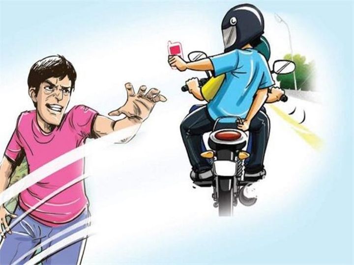 ग्रेटर नोएडा में लिफ्ट देना पड़ा भारी, कोल्ड ड्रिंक में नशा मिलाकर बाइक और मोबाइल लूट ले गया राहगीर