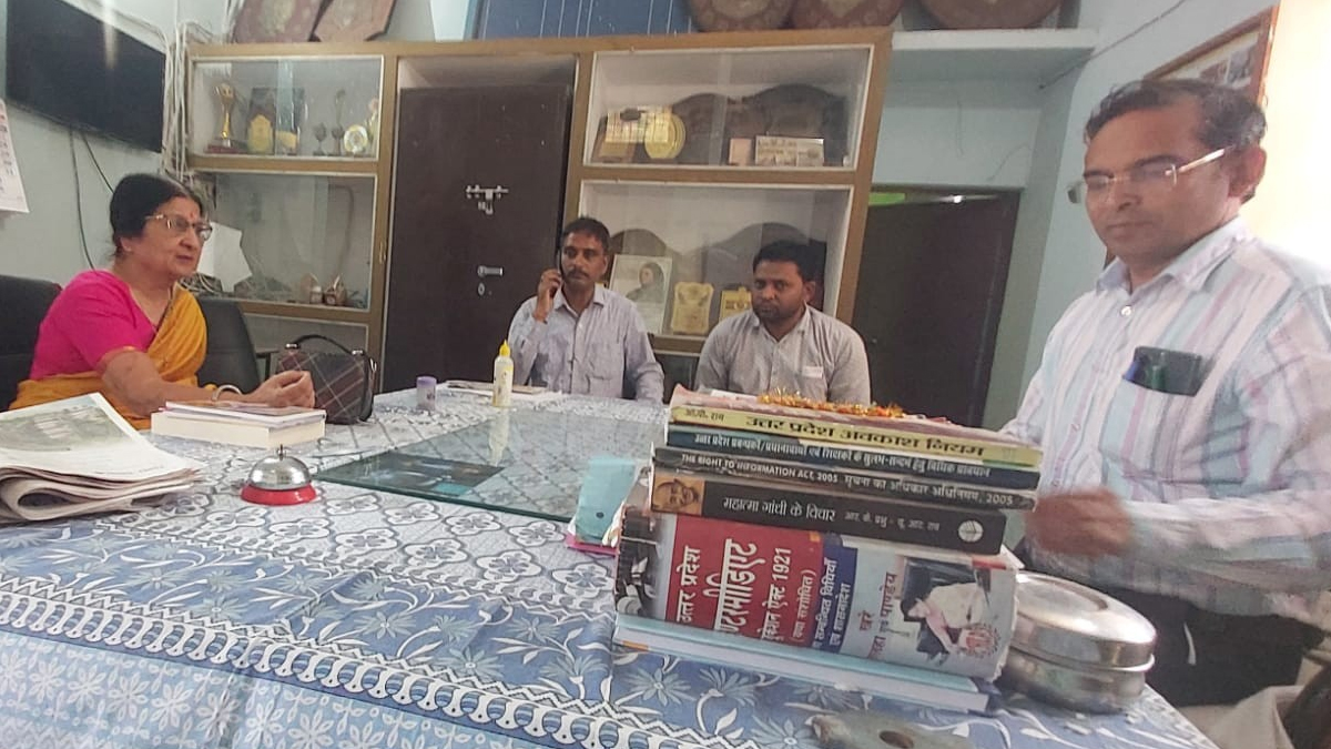 60 साल बाद जड़ों की खोज में बिजनौर लौटीं अमेरिका प्रवासी पूर्णिमा गुप्ता, दादा-नाना की शिक्षा सेवा और बलिदान ने किया भावुक