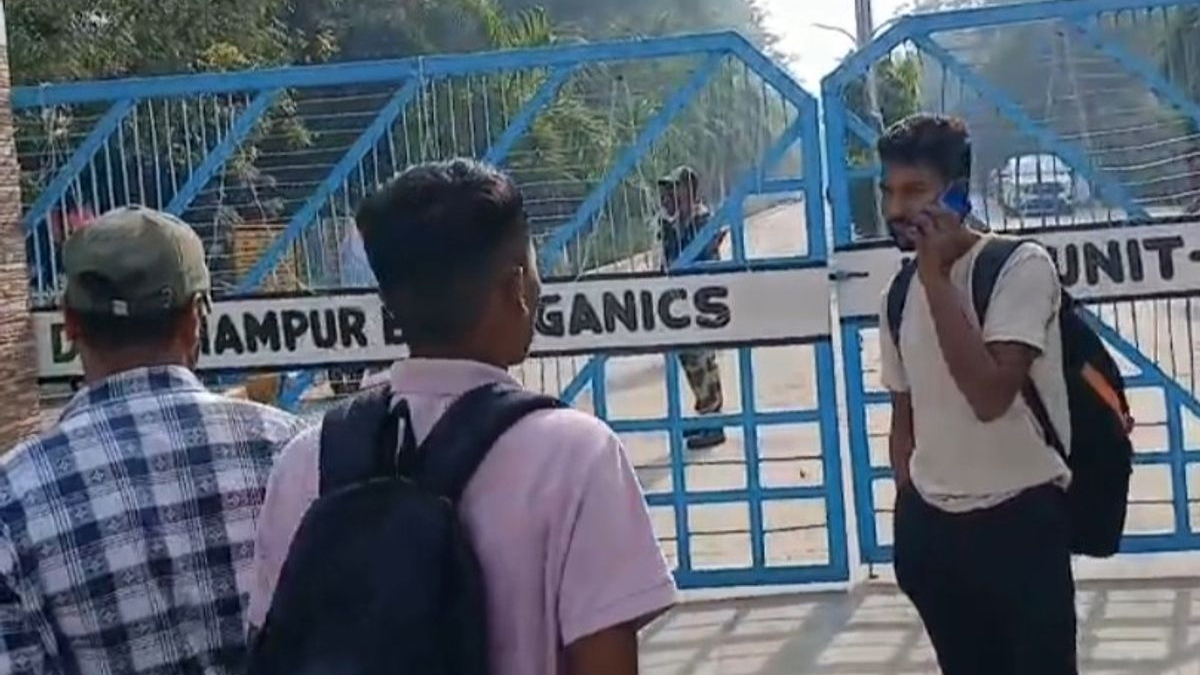 संभल में गोयल ग्रुप की चीनी मिलों पर आयकर विभाग की बड़ी छापेमारी! 26 घंटे से अधिक चली कार्रवाई, CISF तैनात