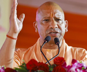 सीएम योगी ने आरएसएस की 100वीं वर्षगांठ पर दी बधाई, बोले- 'राष्ट्र चेतना का अमर अध्याय है संघ'
