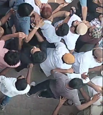 मुजफ्फरनगर में जनाजे में संग्राम, पुलिस मुठभेड़ में ढेर बदमाश नईम कुरैशी की लाश पर परिजनों और ससुराल वालों में भिड़ंत, फायरिंग की कोशिश
