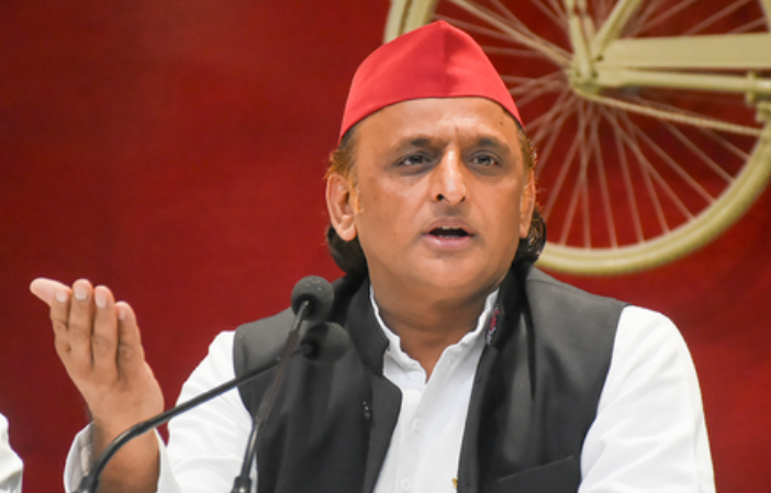 सरकार अपनी नाकामी छुपाने के लिए तानाशाही कर रही-  अखिलेश यादव