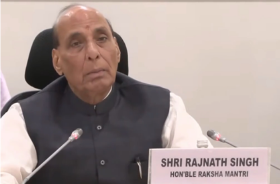 अब युद्ध मैदान से पहले डेटा और एल्गोरिदम में लड़ा जाता है- राजनाथ सिंह