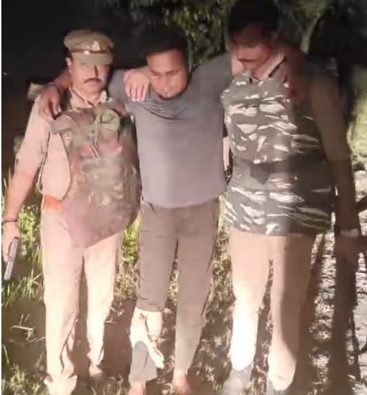 बलिया मुठभेड़: एजाजुल हक हत्याकांड के दो आरोपी गिरफ्तार, पैरों में लगी गोली